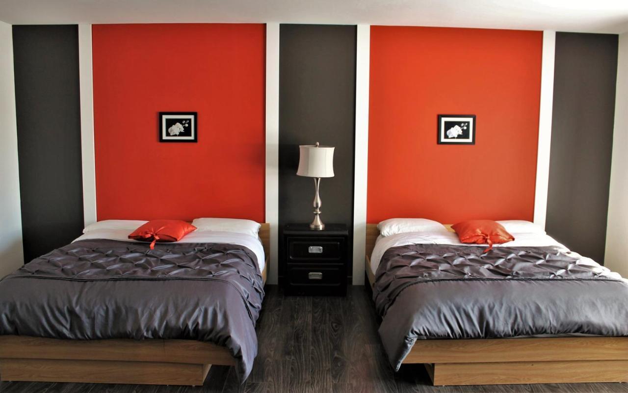 Motel Du Canton Valcourt Экстерьер фото